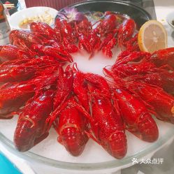 黄尚皇小龙虾和螃蟹餐厅的精品蒜香小龙虾好不好吃 用户评价口味怎么样 杭州美食精品蒜香小龙虾实拍图片 大众点评